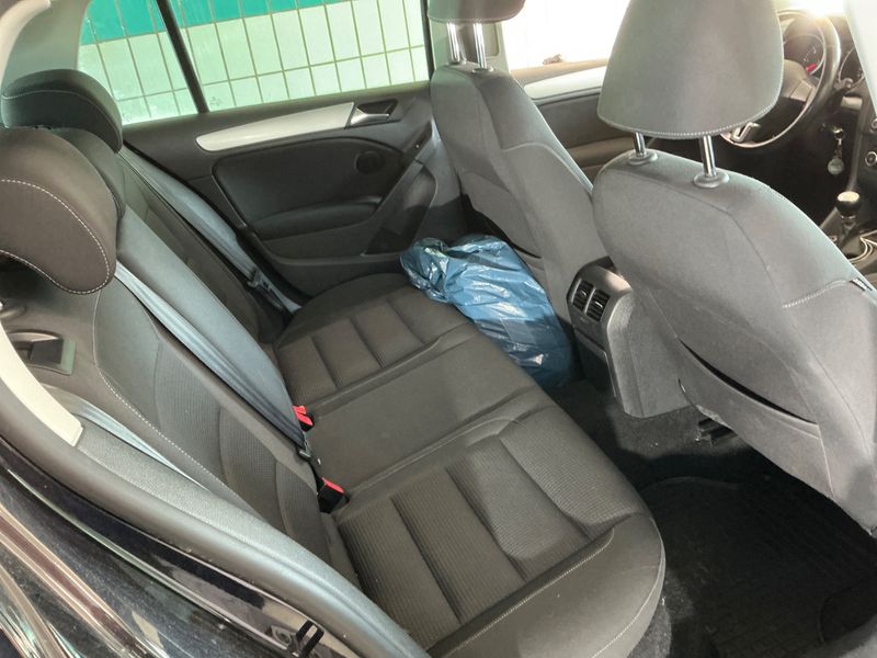 Volkswagen Golf VI 1.6 TDI Team 2011 – снимка на щета 48