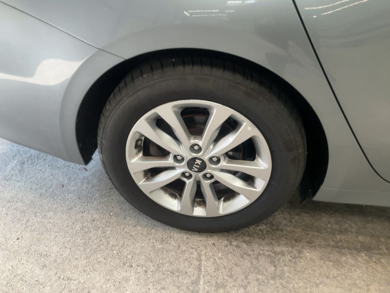 Kia cee'd 1.6 CRDi Vision 2019 – снимка 9