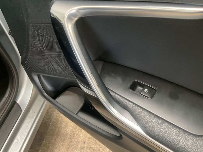 Kia cee'd 1.6 CRDi Vision 2019 – снимка 25