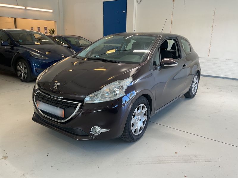 Peugeot 208 1.4 VTi Active 2012 – снимка 1