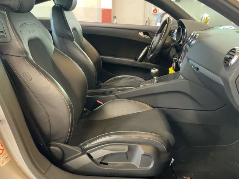 Audi TT 1.8 TFSI Coupe 2009 – снимка 16