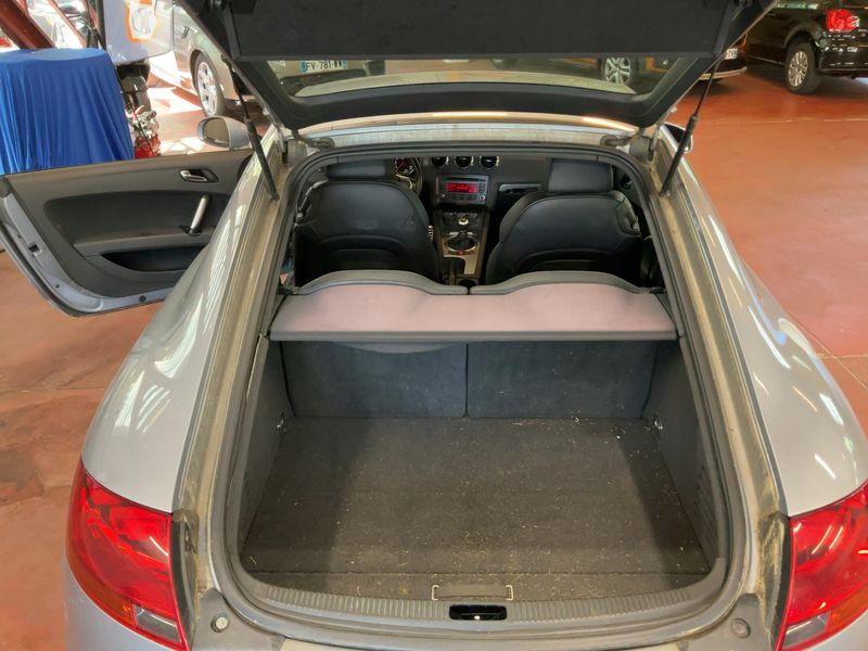 Audi TT 1.8 TFSI Coupe 2009 – снимка 15