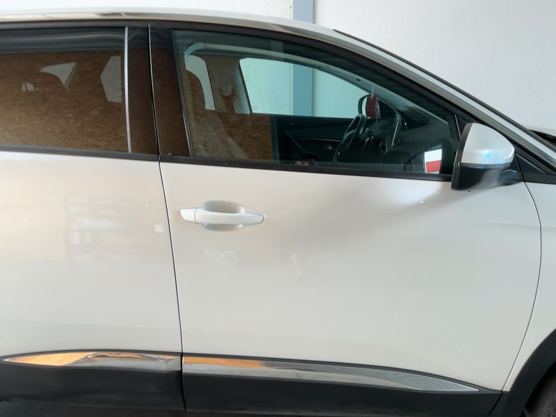 Peugeot 3008 1.2 PureTech Allure 2018 – снимка 10
