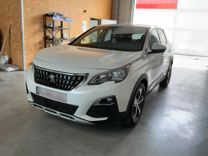 Peugeot 3008 1.2 PureTech Allure 2018 – снимка 1