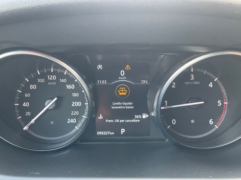 Land Rover Discovery Sport 2.0 Td4 SE AWD 2018 – снимка 22