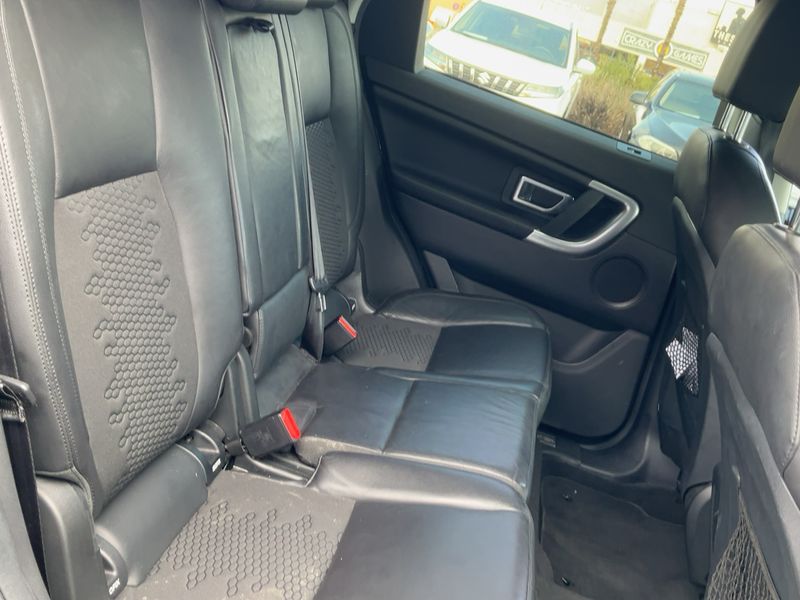 Land Rover Discovery Sport 2.0 Td4 SE AWD 2018 – снимка 19
