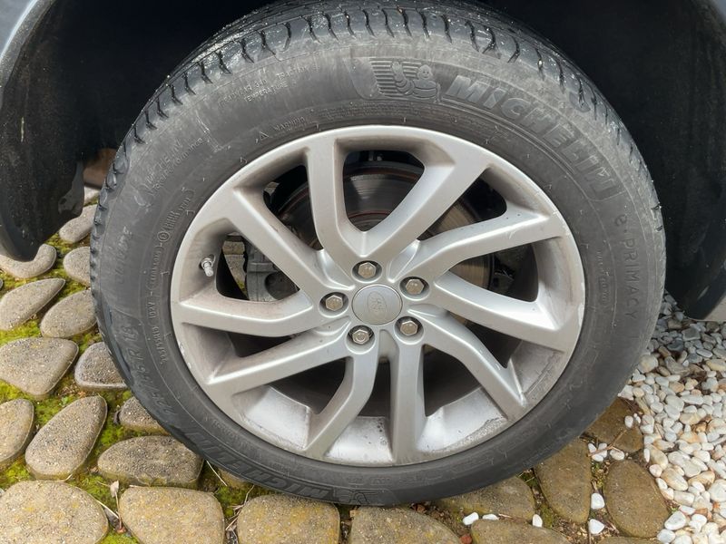 Land Rover Discovery Sport 2.0 Td4 SE AWD 2018 – снимка 9