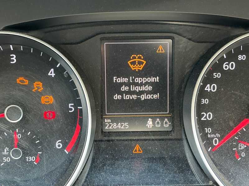 Volkswagen Passat 2.0 TDI Carat BlueMotion Tech 2016 – снимка 32