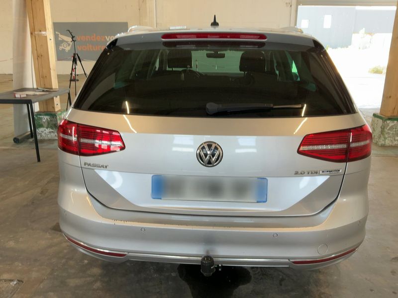 Volkswagen Passat 2.0 TDI Carat BlueMotion Tech 2016 – снимка 7