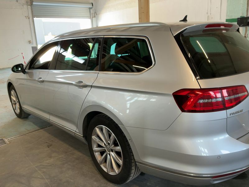 Volkswagen Passat 2.0 TDI Carat BlueMotion Tech 2016 – снимка 6