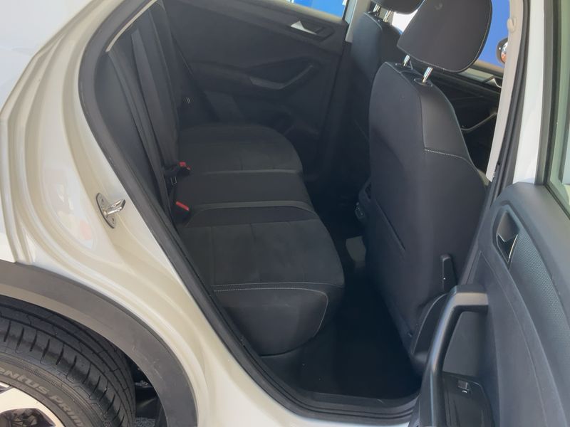 Volkswagen T-Roc 1.0 TSI Style 2024 – снимка 19
