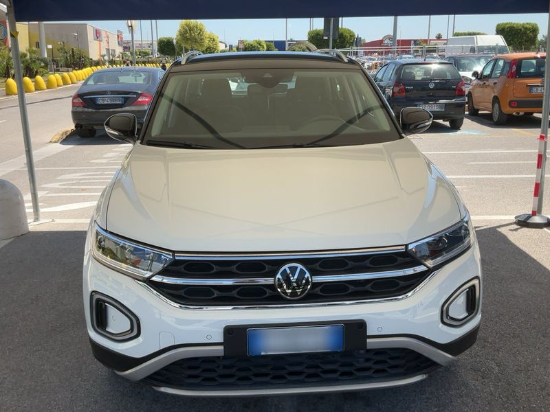 Volkswagen T-Roc 1.0 TSI Style 2024 – снимка 14
