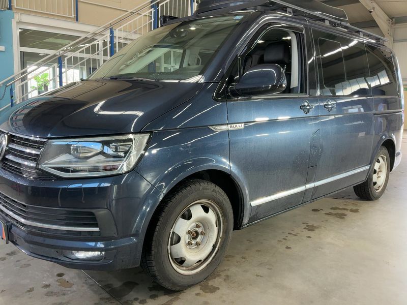 Volkswagen T6 Multivan 2.0 TDI Highline 2017 – снимка 2