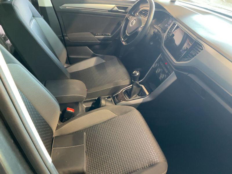 Volkswagen T-Roc 1.5 TSI ACT Active 2021 – снимка 17