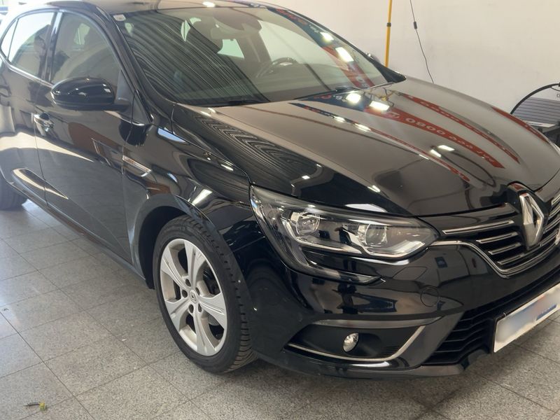 Renault Megane 1.3 TCe Intens 2018 – снимка 12