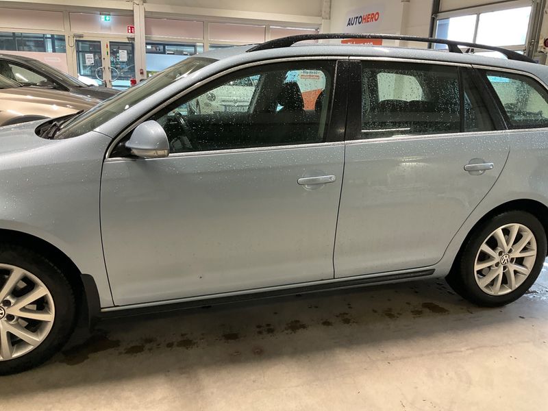 Volkswagen Golf VI 1.6 Comfortline 2010 – снимка 28