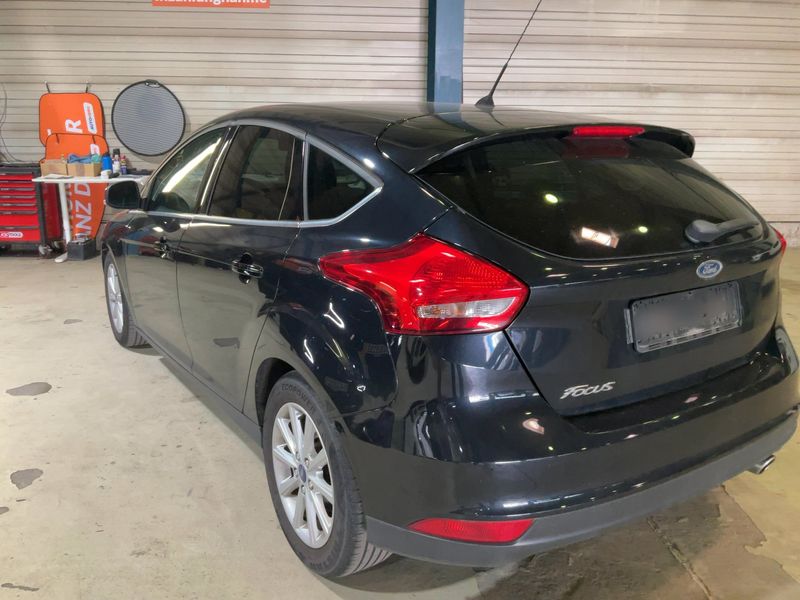 Ford Focus 2.0 TDCi Titanium 2015 – снимка 6