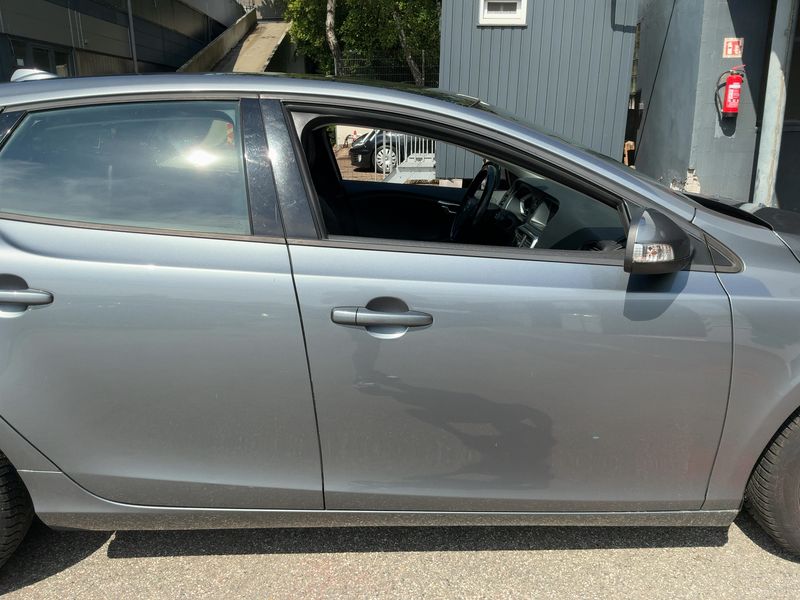 Volvo V40 1.6 T2 You! 2014 – снимка 10