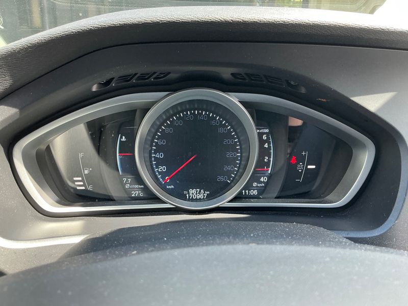 Volvo V40 1.6 T2 You! 2014 – снимка 18