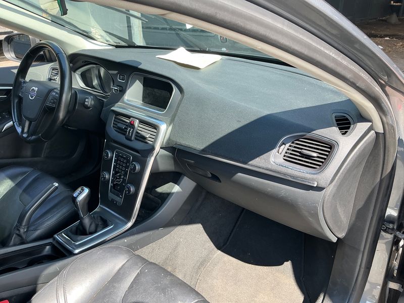 Volvo V40 1.6 T2 You! 2014 – снимка 26