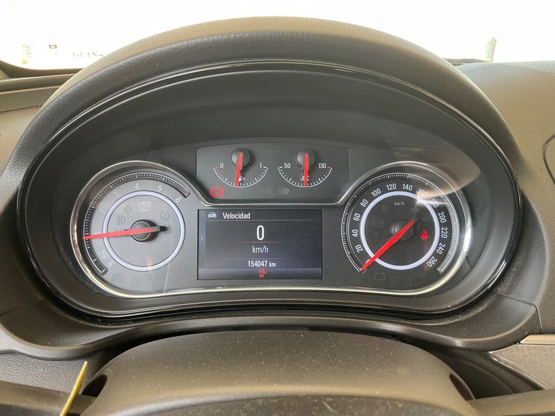 Opel Insignia 2.0 CDTI Selective 2015 – снимка 18