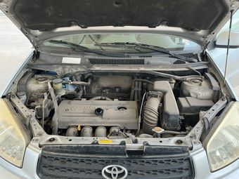 Toyota RAV 4 1.8 Luna 2003 – снимка 32