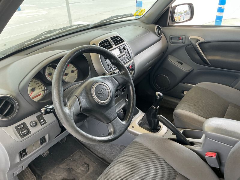 Toyota RAV 4 1.8 Luna 2003 – снимка 25