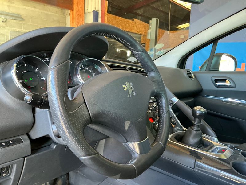 Peugeot 3008 1.6 HDi Allure 2011 – снимка на щета