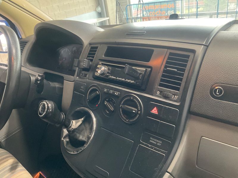 Volkswagen T5 California 2.5 TDI Trendline Aufstelldach 2004 – снимка 29