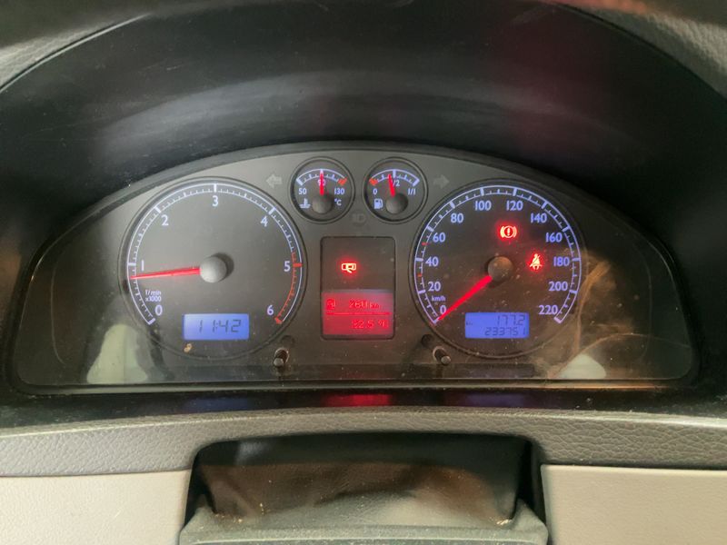 Volkswagen T5 California 2.5 TDI Trendline Aufstelldach 2004 – снимка 18