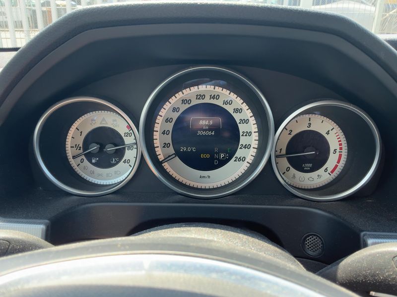 Mercedes-Benz E-Klasse E 220 CDI T BlueTEC Avantgarde 2015 – снимка 13