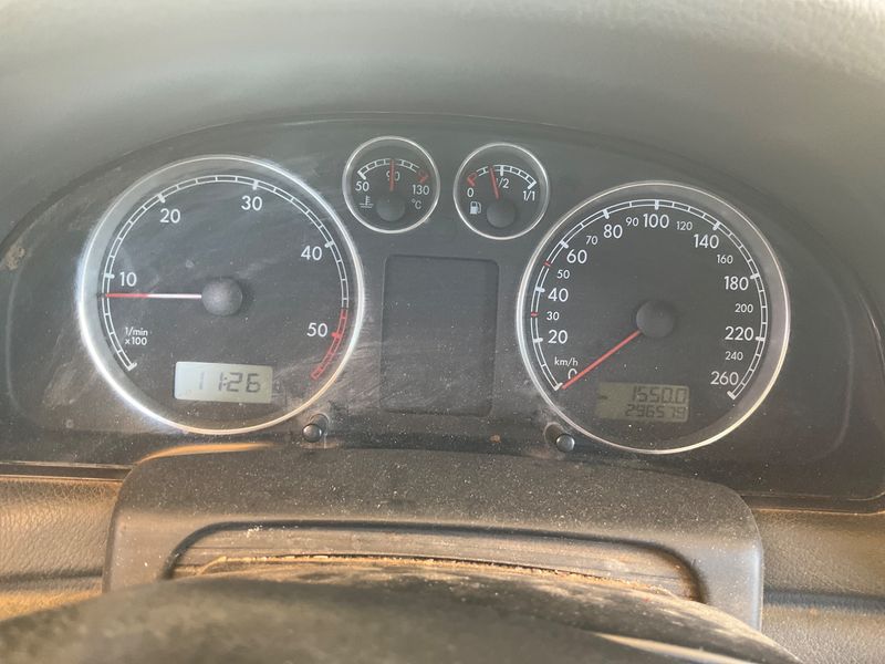 Volkswagen Passat 1.9 TDI Edition 2004 – снимка 4