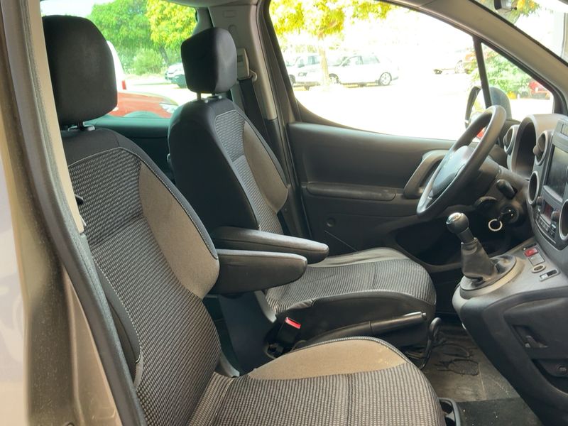 Peugeot Partner 1.6 Blue-HDi Outdoor 2017 – снимка 16
