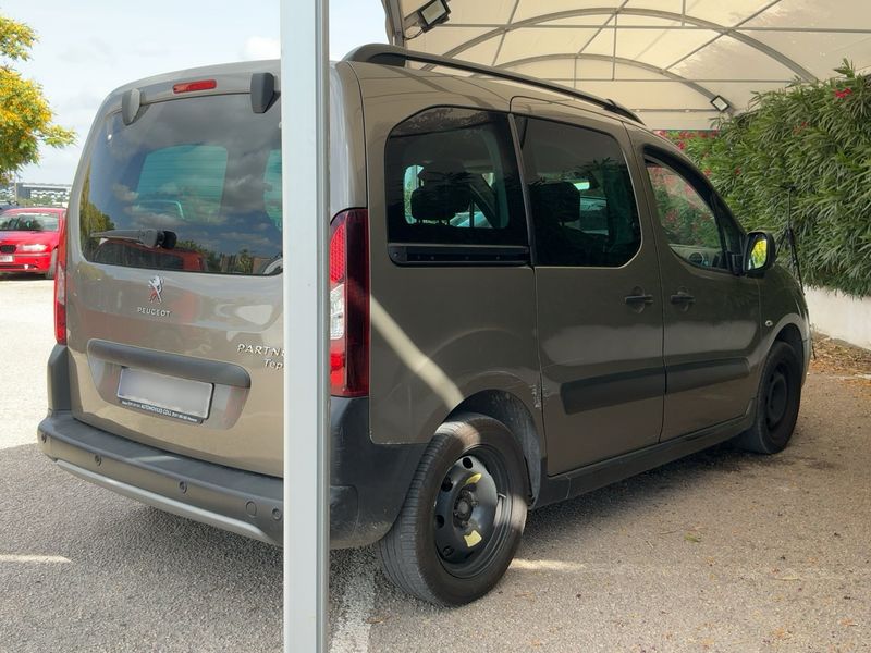 Peugeot Partner 1.6 Blue-HDi Outdoor 2017 – снимка 8