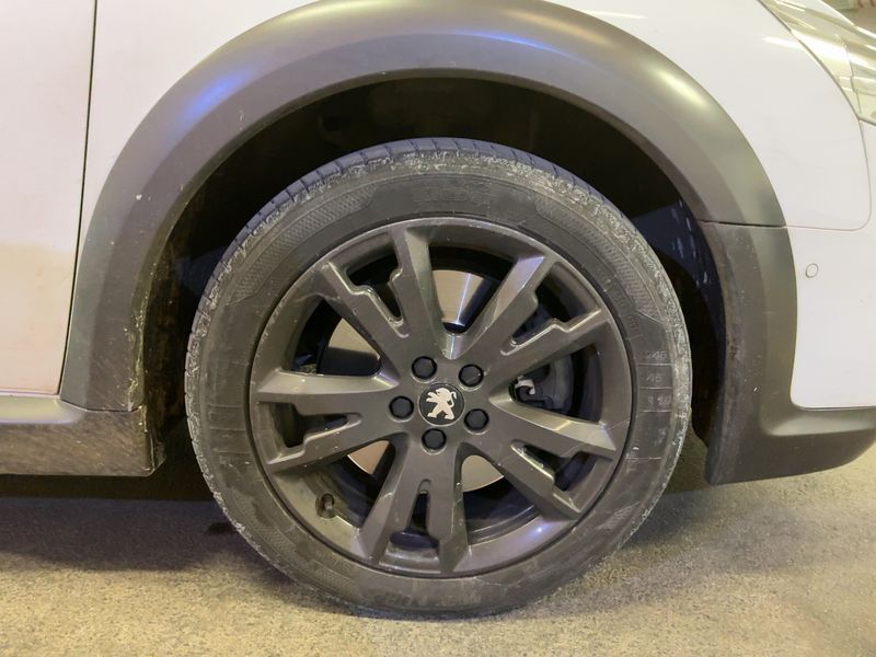 Peugeot 508 2.0 HDi Hybrid4 RXH 2013 – снимка 11