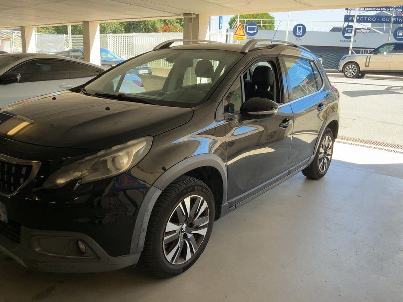Peugeot 2008 1.2 PureTech Allure 2017 – снимка 2
