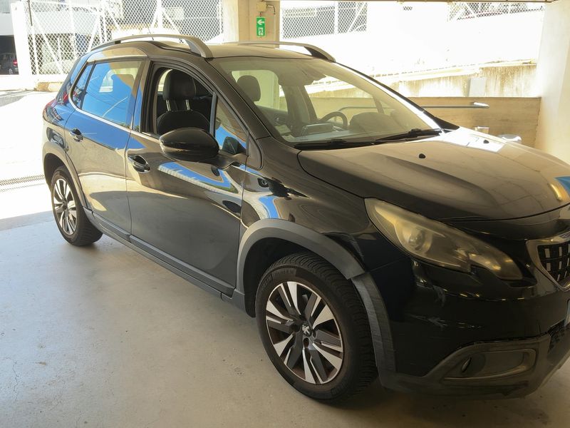 Peugeot 2008 1.2 PureTech Allure 2017 – снимка 12