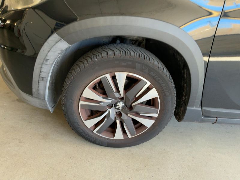 Peugeot 2008 1.2 PureTech Allure 2017 – снимка 3