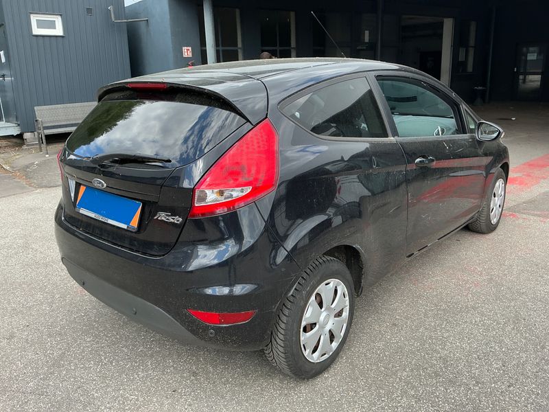 Ford Fiesta 1.25 Trend 2011 – снимка 2