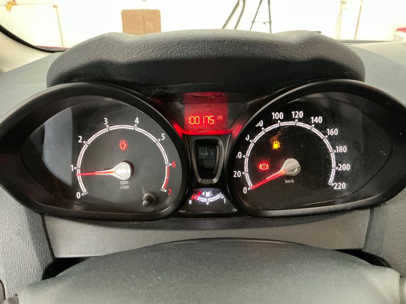 Ford Fiesta 1.25 Trend 2012 – снимка 4
