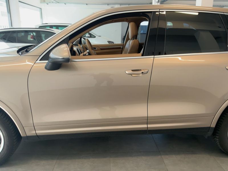 Porsche Cayenne Turbo 2015 – снимка 4