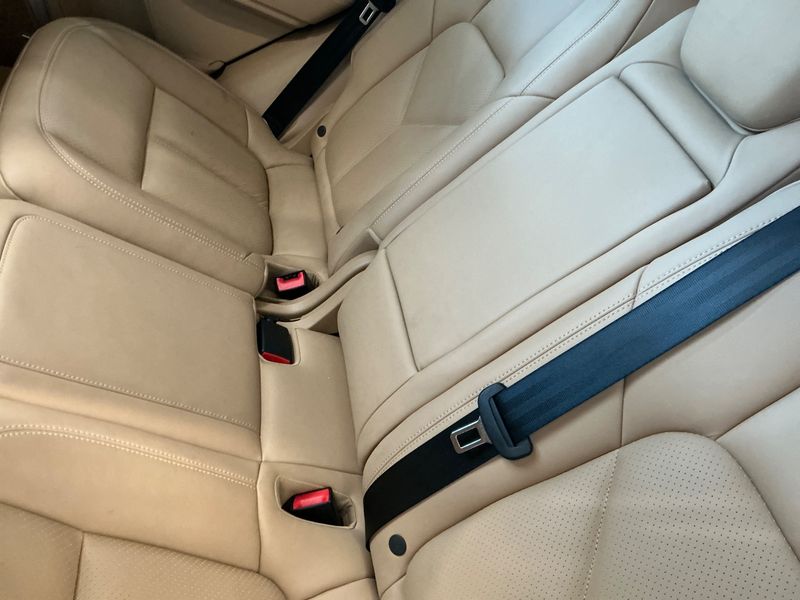Porsche Cayenne Turbo 2015 – снимка 29