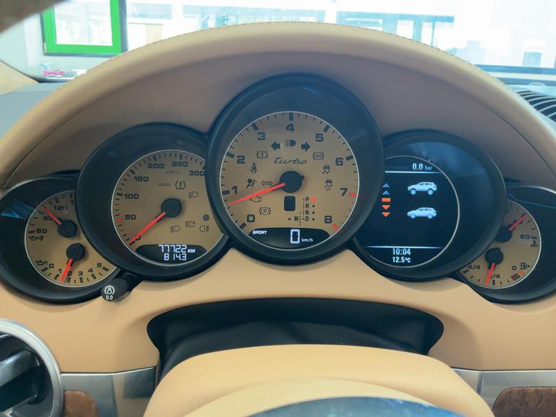Porsche Cayenne Turbo 2015 – снимка 19
