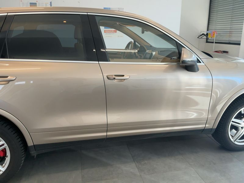 Porsche Cayenne Turbo 2015 – снимка 10