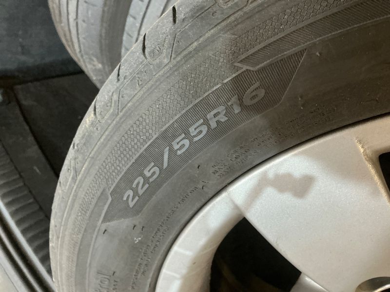 BMW 5er 520d 2008 – снимка на щета