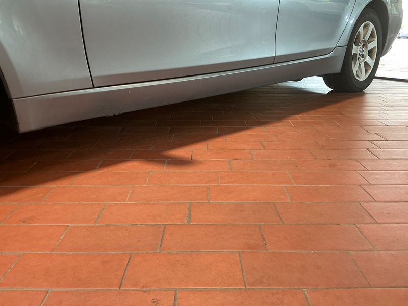 BMW 5er 520d 2008 – снимка на щета