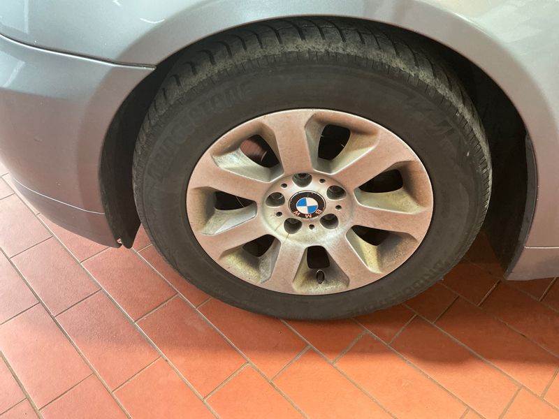 BMW 5er 520d 2008 – снимка на щета