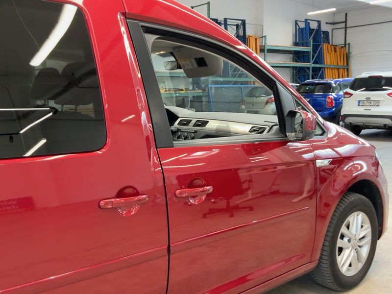 Volkswagen Caddy 2.0 TDI Comfortline BlueMotion Tech 2017 – снимка 10