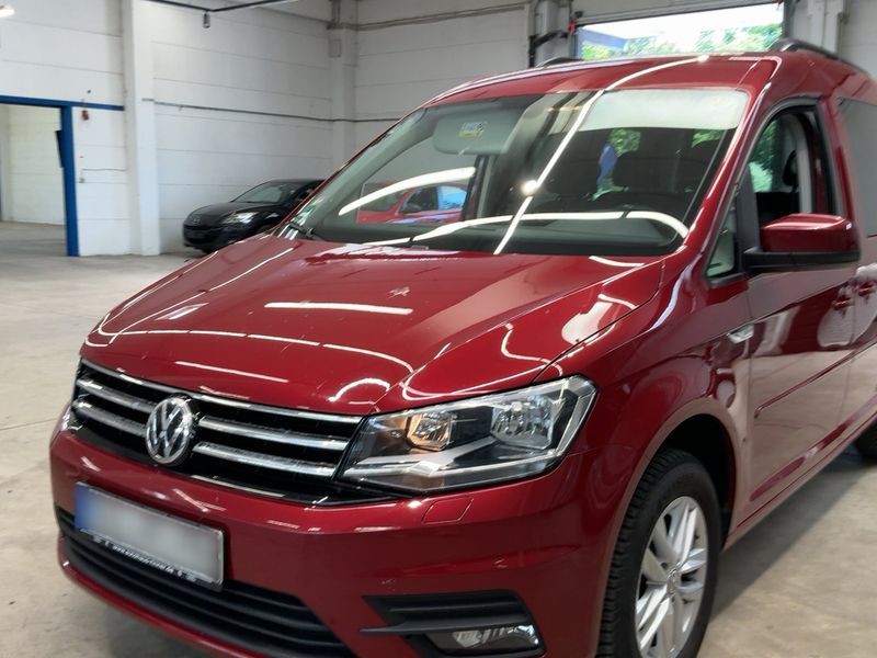 Volkswagen Caddy 2.0 TDI Comfortline BlueMotion Tech 2017 – снимка 2