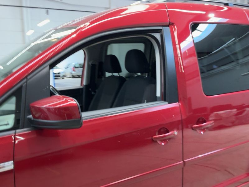 Volkswagen Caddy 2.0 TDI Comfortline BlueMotion Tech 2017 – снимка 4